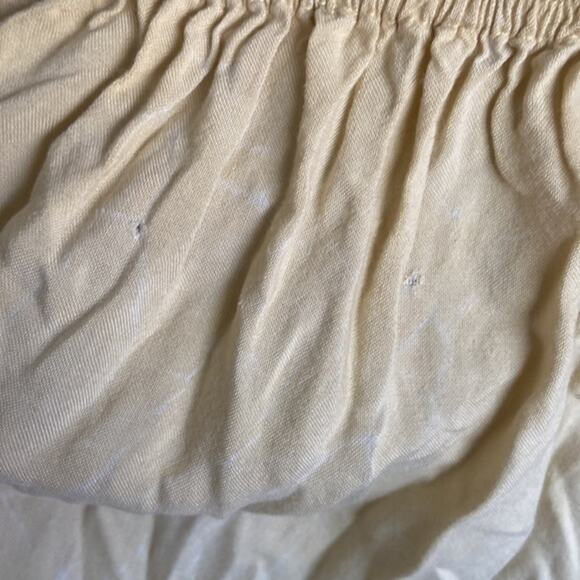 Free People New Romantics Pale Yellow V-neck Flutter Sleeve Romper Size XS - Picture 7 of 7